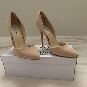 Nude 8.5 Steve Madden pumps